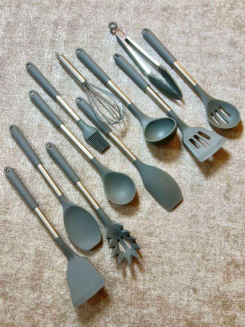 طقم توزيع سليكون 13 قطعه مع حامل